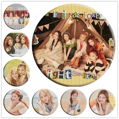 China 2022 SEASONS GREETINGS Badge 1pcs Kpop Tinplate ITZY Key Pendant Ring Clothes Accessories Gift Brooch Bag Decor Mirror Badge Q608 for sale