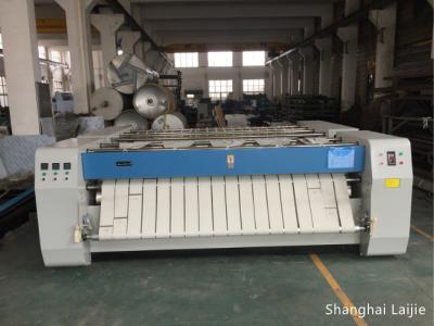 Chine Blanchisserie électrique Flatwork Ironer, machine repassante de chauffage de rouleau commercial de draps à vendre