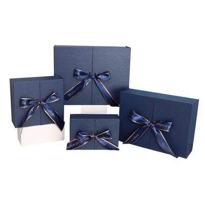 China Gift Recyclable Blue Luxury Cosmetics Cookies Box Lip Gloss Packaging Custom Watch for sale