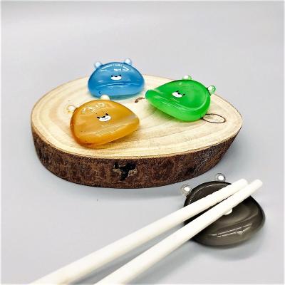 China Sustainable glass wand holder bear designed for sale