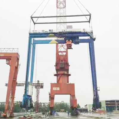 China Container Mobile Ship Gantry Crane / Heavy Duty Electric Gantry Crane for sale