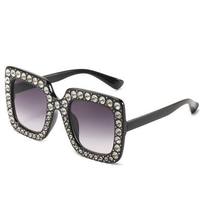 China HOT SALE four square 2021 square diamond-encrusted ladies' sunglasses SHAPE SUNGLASSES FOR WOMEN CCG1137 for sale