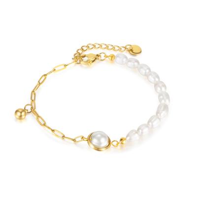 China Vintage Fashion Stainless Steel Chain Bracelet Light Luxury Natural Freshwater Pearl Spicy Beaded Bracelet For Women for sale