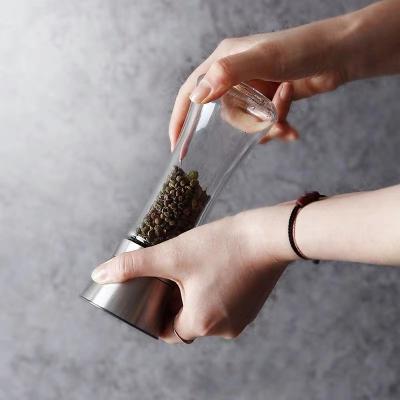 China Best price manual food spice salt disposable pepper grinder, 80ml 100ml spice salt wholesale glass plastic pepper grinder for sale