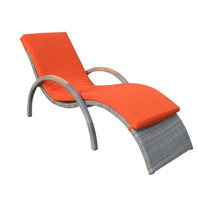 China Modern Aluminum UV Resistance Rattan Sun Lounger Chair For Pool Side With Cushions for sale