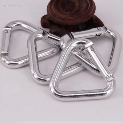 China Heavy Industry Aluminum Alloy Triangle Spring Carabiner Hooks for sale