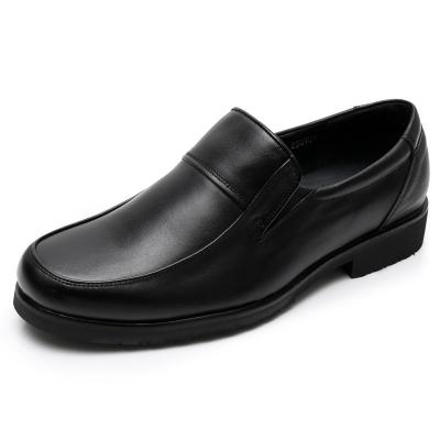 China Waterproof Slip On Men's Office Stockings Manager's Shoes Formal Cut Out Genuine Leather Business Men's Shoes for sale