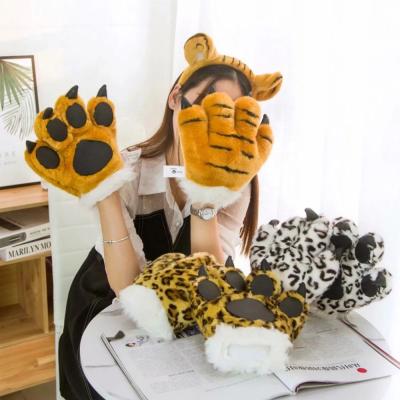 China Handsome & Custom Comfortable Plush Toy Kids Buzzle Souvenir Tiger/Bear Paw Animal Cosplay Gloves Animal Claw Gloves for sale