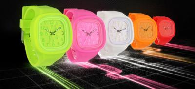 China New fashion silicone digital quartz wrist watch for sale