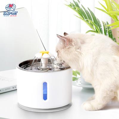 China Automatic Cat Water Pet Drinking Water Station with Replaceable Filtration LED Light USB Cable Automatic Water Fountain Cat Water Fountain for sale