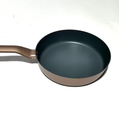 China Modern Manufacturer Kitchen Wholesale Non Stick Frying Pan Bakelite Handle Non Cooking Tool Heat Resistant Paint Exterior for sale