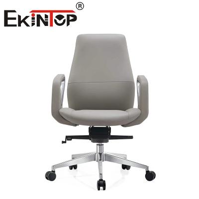 China Modern Style Executive Office Chairs Ergonomic Swivel Chair Leather Club Chairs for sale