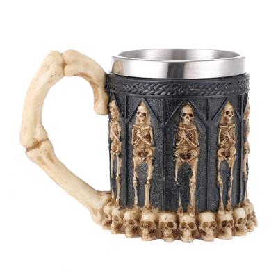 China Sustainable Factory custom skull coffee mug halloween party decor viking Skulls mug Bar Funny Beer Resin skeleton Stainless Steel mugs for sale