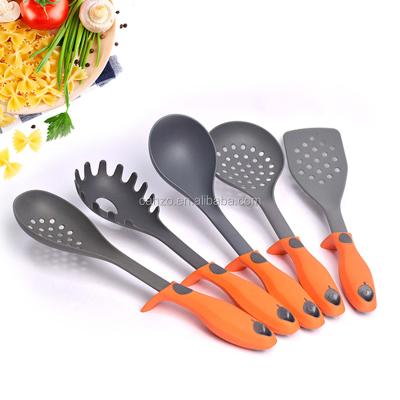 China Sustainable 5-Piece Nylon Kitchen Utensils Set Of Nylon Cooking Tools for sale