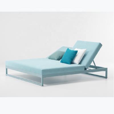 China Aluminum Chaise Lounge Outdoor Furniture Sun Sofa Bed Modern Beach Chair Sofa Bed Aluminum Daybed for sale