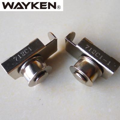 China Taiwan WAYKEN Eastman FABRIC CUTING MACHINE PART 712C1 712C1-1 High End Left And Right Slide Pulley With Sustaining 712C1 712C1-1 for sale