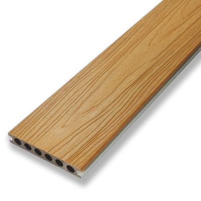 China Co Extrusion Anti Slip Wood Plastic Composite Decking UV Resistance for sale