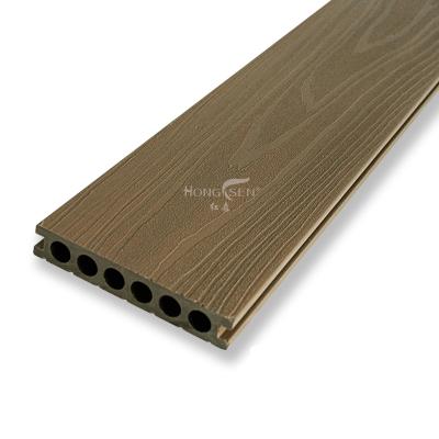 China Teak color anti-deslizamiento Co extruido cubierta de cubierta compuesta resistente a los rayos UV en venta