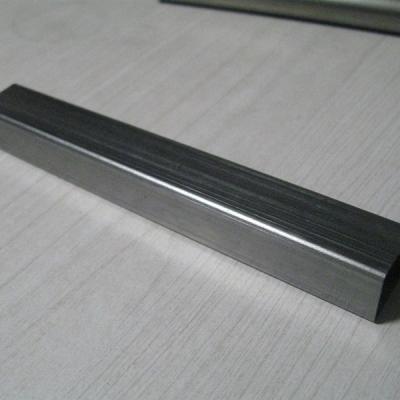 China New Arrival 1-1/4 Structure Pipe Rectangular And Round Black Steel Pipes / Tubes for sale