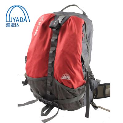 China With USB factory custom 30L trekking hiking hiking bag waterproof mountaineering camping backpack for sale