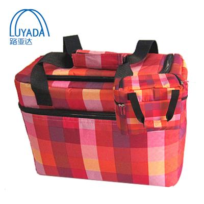 China Promotional Cooler Bags Square Red Lattice Thermos For Insulated Hot Food , Colorful Used Container Cooler Bag for sale