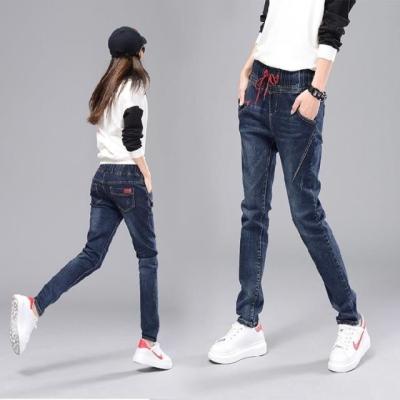 Chine Les hautes femmes de Waisted desserrent les jeans convenables, jeans à jambes droits de dames avec la taille élastique à vendre