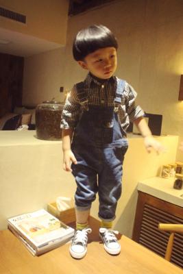 China Embroidered Pocket Boys Size 7 Denim Overalls , Spring Slim Fit Kids Denim Jeans for sale