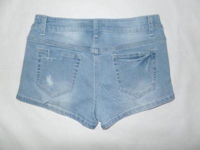 Cina La tasca ricamata shorts blu-chiaro dei jeans delle donne delle toppe del ginocchio allunga scarno in vendita