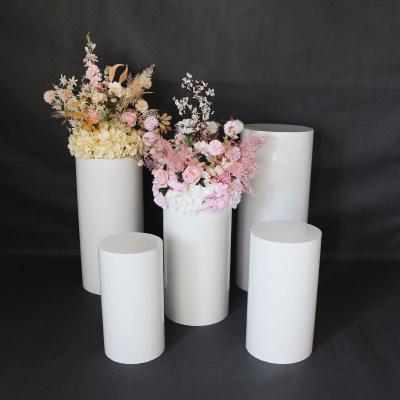 China Cylindrical wedding decoration wrought iron dessert table wedding decoration props flower stand wedding props birthday decorative ornaments for sale