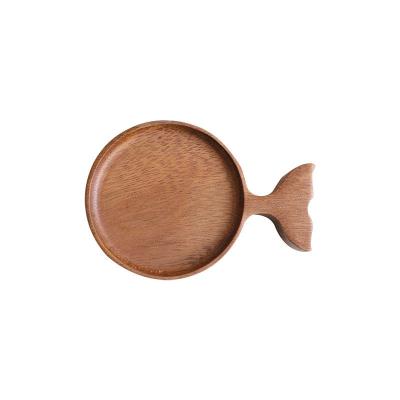 China Sustainable Hot Selling Creative Wooden Fish Shaped Dish Dinner Food Serving Tableware for sale