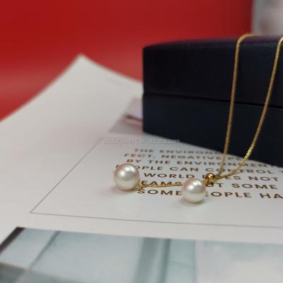 China 18k Yellow Gold Chopin Chain Elegant Genuine AU750 Yellow Gold Genuine Pearl Freshwater Pearl Pendant Necklace With Adjustable Size for sale