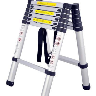 Chine Professional Side Retractable Double Step Collapsible Folding Ladder Folding Ladders Design Telescopic Ladder à vendre