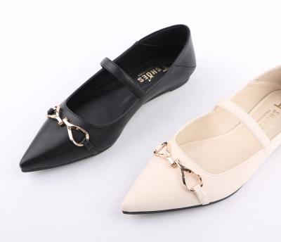 China Hot Selling Breathable Work Pointed Toe Flat Black And White Simple Fashion Women Office Shoes for sale