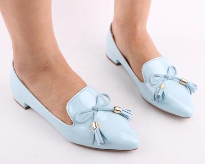 China Deodorization Led Toe Elegant Office Women Comfortable Flat Shoes Tassel Bow Knot Loafers Casual Shoes for sale