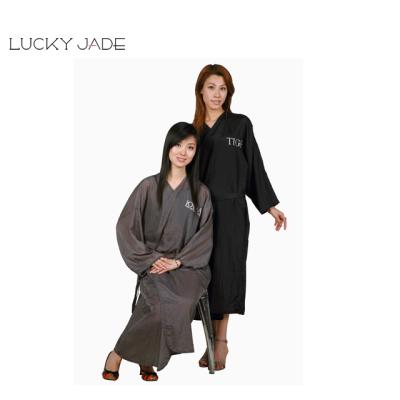 China Water Repellent Crinkle Shiny Nylon Long Robes Shirt for Clients, Salon Robe Light Weight Kimono Long Robes Cap Style Hair Quick Dry Robe for sale