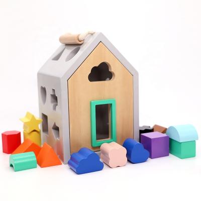 China 2022 Early Education New Arrival Asweets House Match Wooden Toy Education Hip Shape Sorting Game For Children for sale