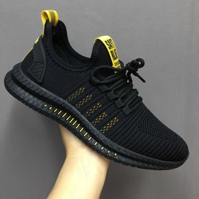 China Cushioning Zapatillas Hombre Mesh Casual Fashion Men's Shoes Light Weight Vulcanize Shoes Walking Sneakers for sale