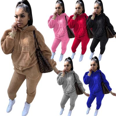 China 2021 Viable Warm Fluffy Thick Sweatsuit Teddy Cute Fuzzy Hoodie Two Piece Set Matching Set Plus Size Autumn Apparel Women Winter Outfits for sale