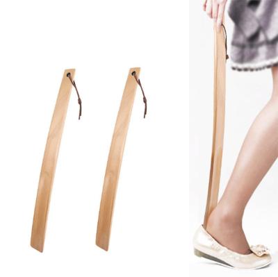 China Shoe Expander Tool Solid Lengthen Wooden Shoehorn For Old Man And Pregnant Woman en venta