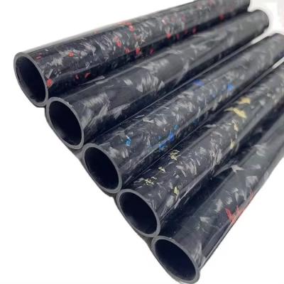 Chine Lightweight 3k Carbon Fiber Tube customized carbon fiber poles forged plain fiber tube à vendre