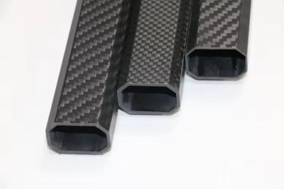 China Mold free high strength carbon fibre tube carbon fiber square tube with glossy finish à venda