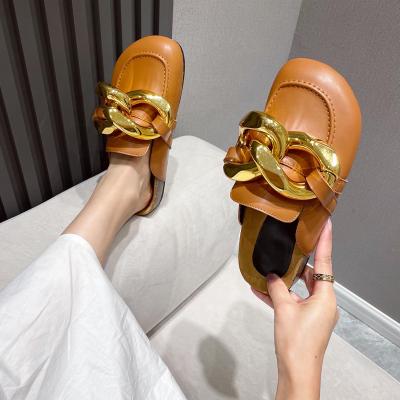 China Fashion Trend Summer Autumn Flat With Slippers Home Outside Casual Closed Toe Sandal Big Chain Comfortable Shoes Round Slide for sale