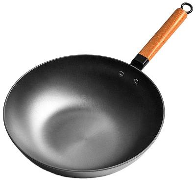 China High Quality Viable Iron Non-Coating Handmade Wok Pan Non-Stick Induction Cooker and Gas Cookware for sale