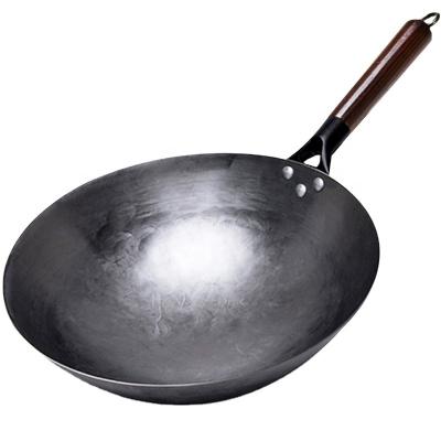 China Durable Traditional Iron Wok Nonstick Wok Hand Wrought For Kitchen Panwooden Handle Wok Cooking Gas Pot Cookware for sale