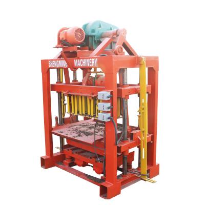 China QTJ4-40 low cost manual concrete hollow cement brick making machine Te koop