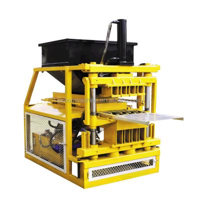 Cina SHM4-10 soil Interlocking Bricks Machine clay production line for sale in vendita