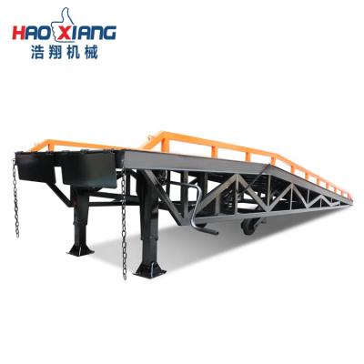 China Garment Shops 10ton 12ton 15ton Adjustable Forklift Car Warehouse Container Loading Dock Yard Ramp for sale