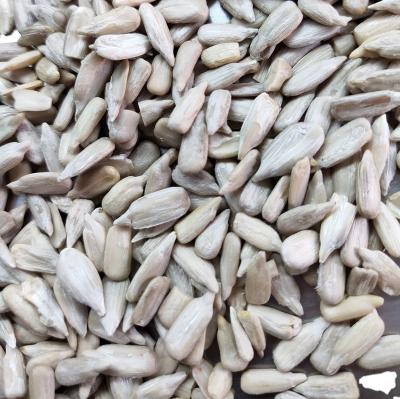 China 2021 Bakery Grade Sunflower Kernels Cultivation Raw Material New Original Dry Bulgarian Double Cleaned Packaging Peeled Sunflower Seeds for sale