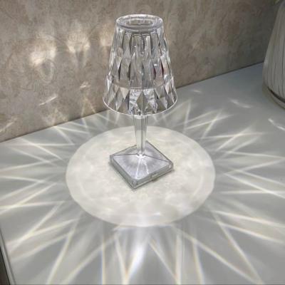 China New Italy design USB charging touch bedside post-modern switch bedside Luxury Diamond Acrylic Table Lamp for sale