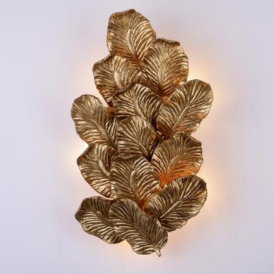 China New modern European classic creative maple leaf led wall lamp bedroom bedside antique bronze indoor lighting hanging reading lamps for sale